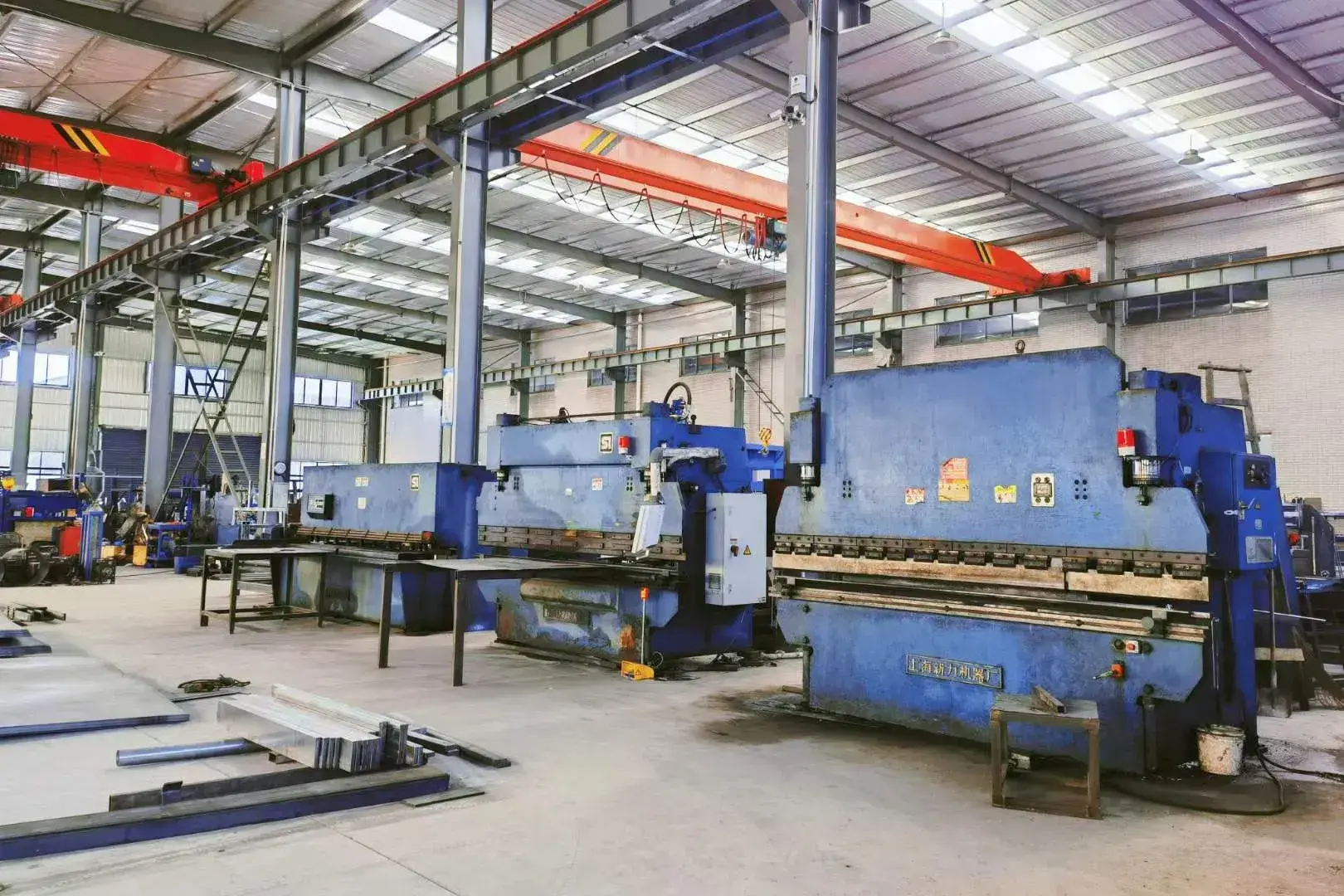 Heavy-Duty CNC Plate Shearing and Bending Workstation